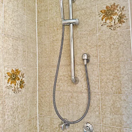 Doppelzimmer Mit Privatem Bad Apartment *