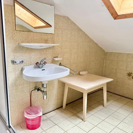 Doppelzimmer Mit Privatem Bad Apartment Portschach am Woerthersee