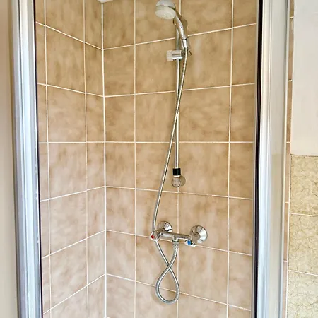 Apartment Doppelzimmer Mit Privatem Bad